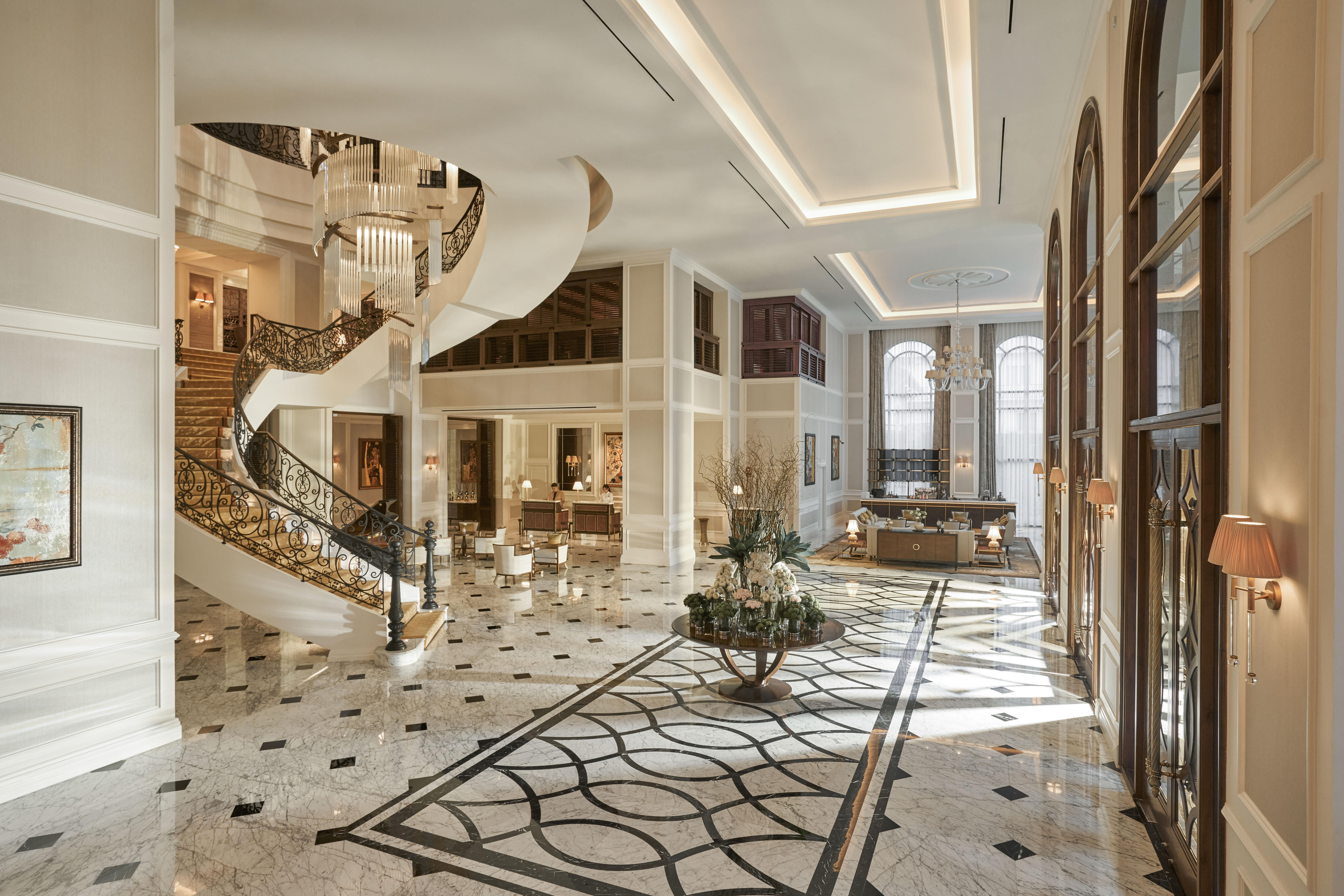 Mai House Saigon Hotel Хошимін Екстер'єр фото The lobby of the hotel