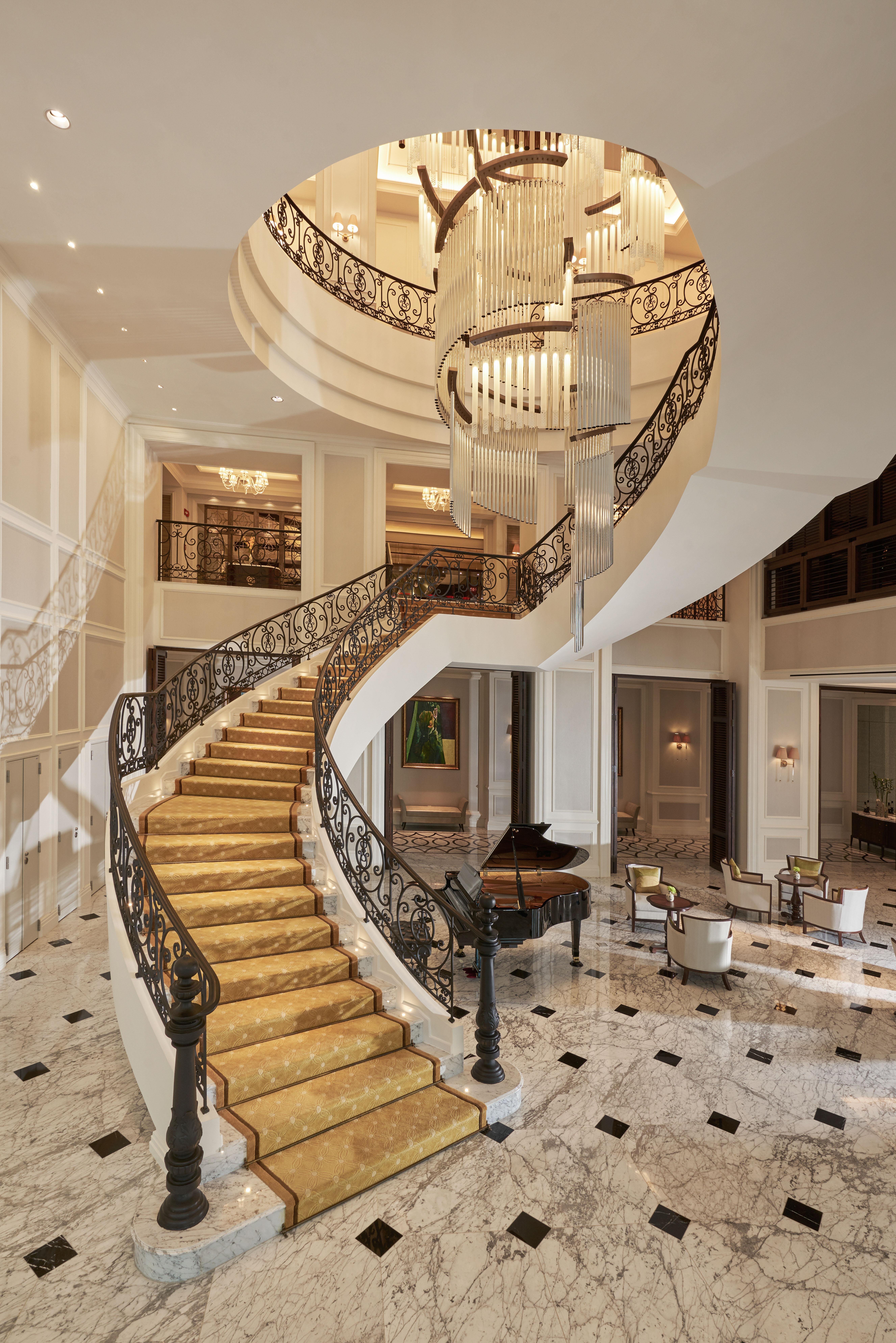 Mai House Saigon Hotel Хошимін Екстер'єр фото The lobby of the hotel
