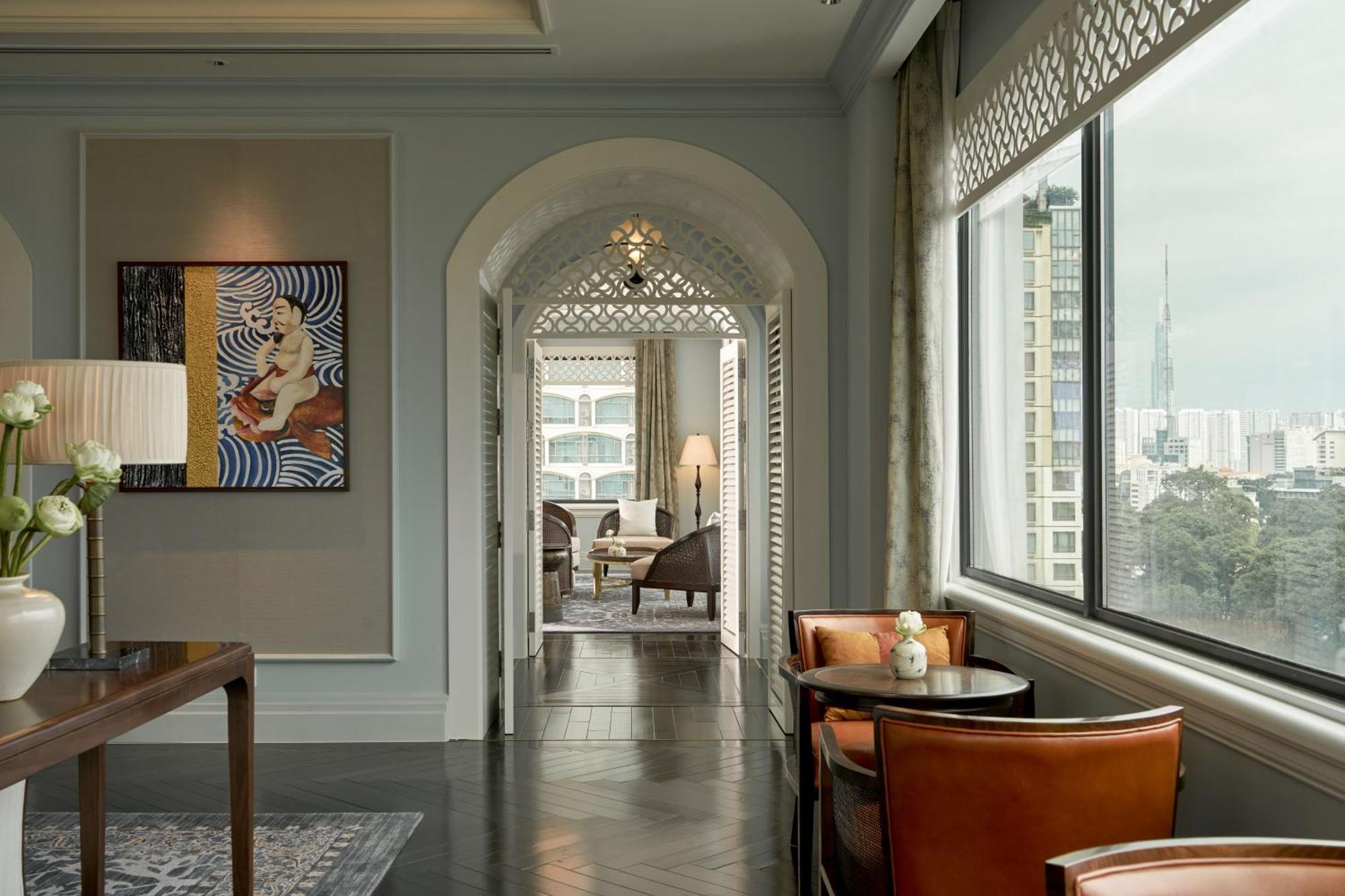 Mai House Saigon Hotel Хошимін Екстер'єр фото The Club at The Peninsula Bangkok